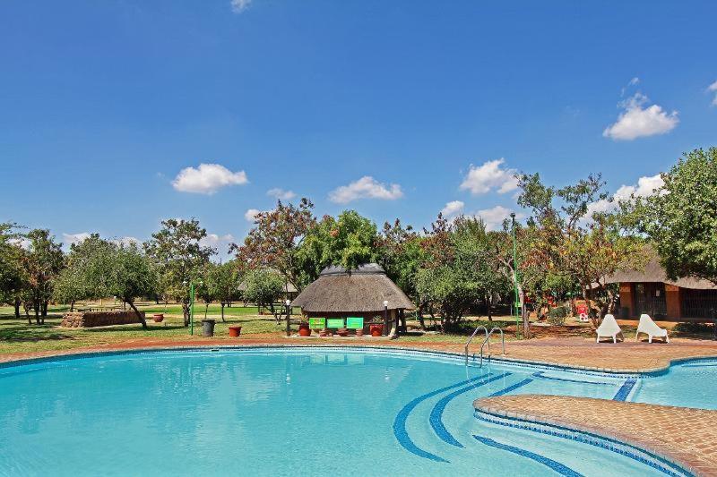 Monateng Safari Lodge Wallmannstal Экстерьер фото