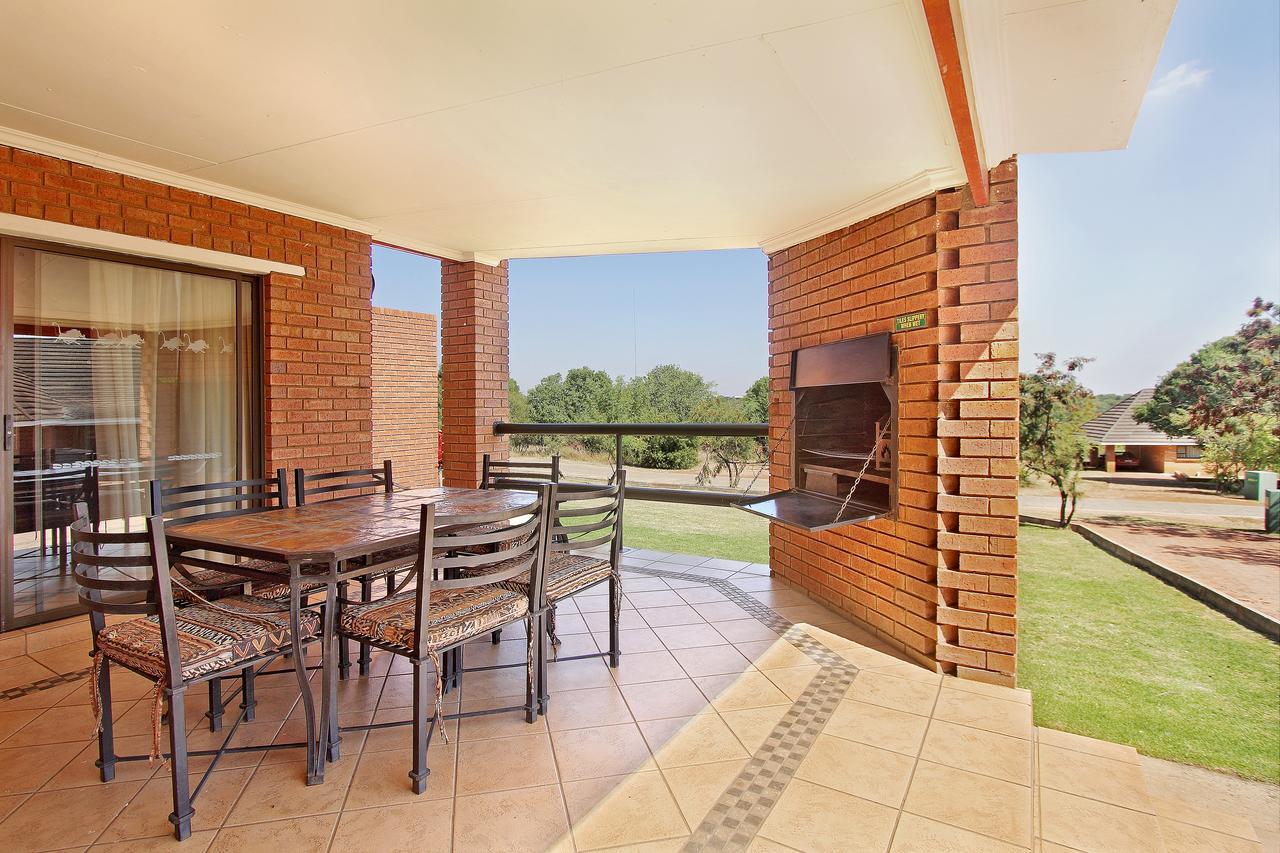 Monateng Safari Lodge Wallmannstal Экстерьер фото