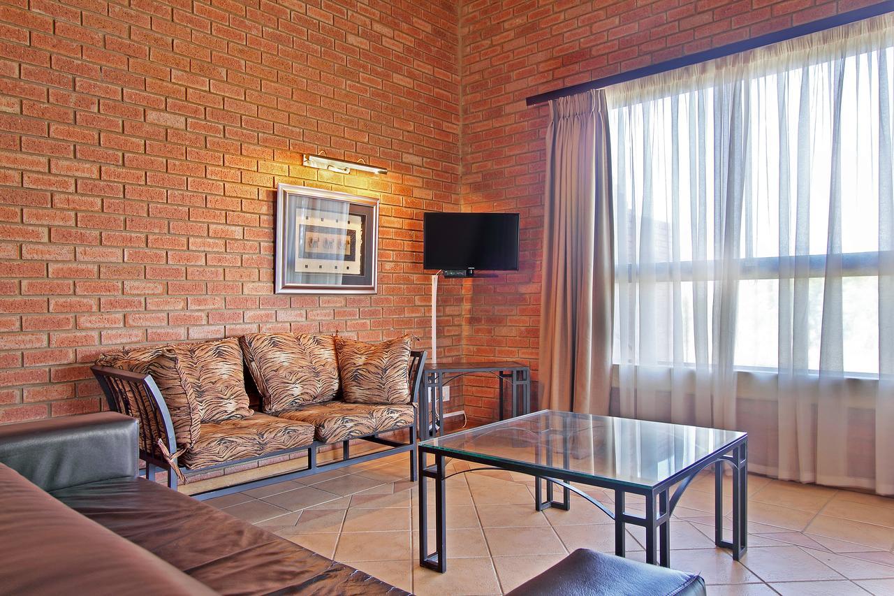 Monateng Safari Lodge Wallmannstal Экстерьер фото