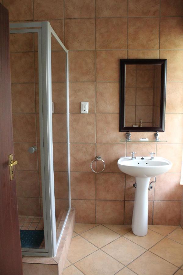 Monateng Safari Lodge Wallmannstal Экстерьер фото